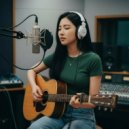 Mezaluna Martin - May Iba ()